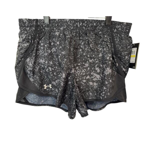 NWT Under Armor M Women’s “Fly-By” printed fitness shorts attached undergarment - Picture 3 of 13